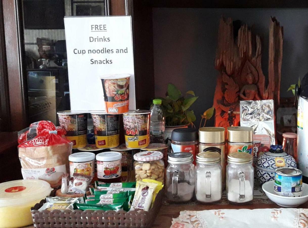 Ruan Ben Ja Don Mueang,Bangkok Hostel Eksteriør bilde