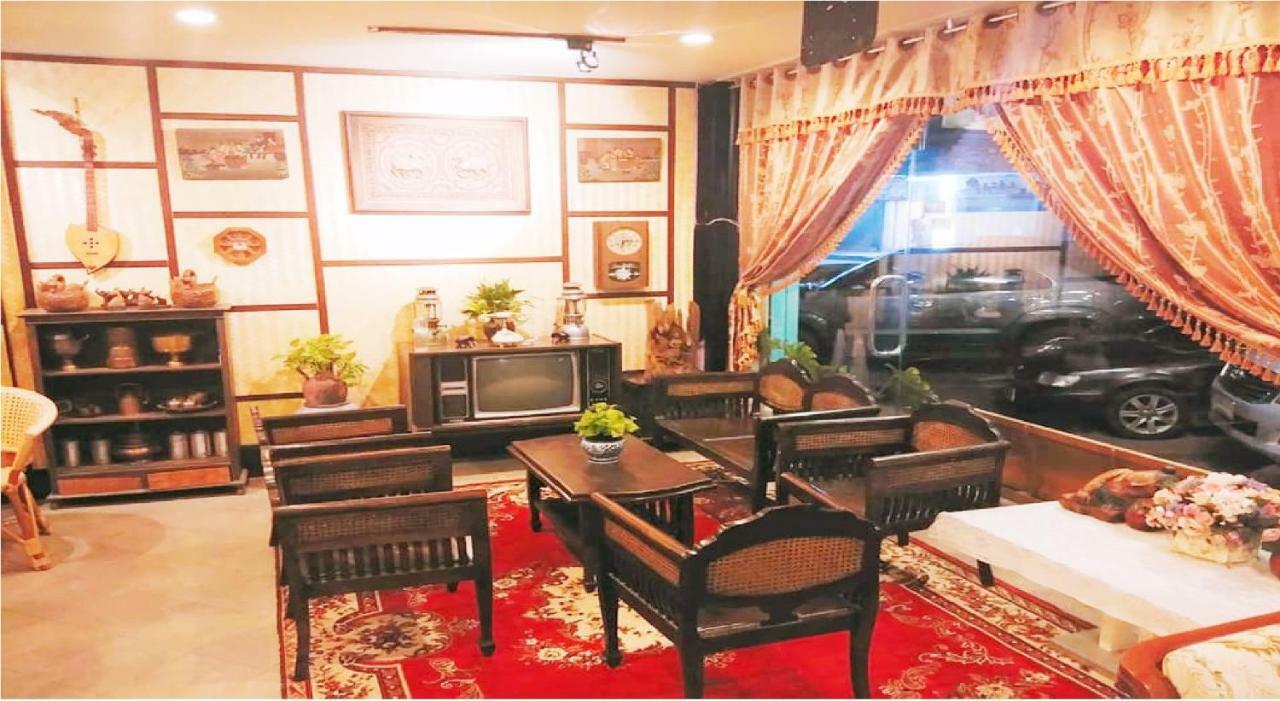 Ruan Ben Ja Don Mueang,Bangkok Hostel Eksteriør bilde